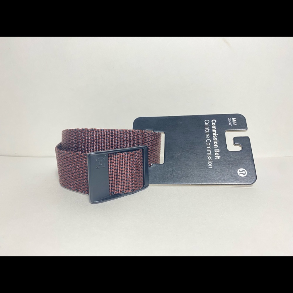 Lululemon Commission belt NEW Sz M